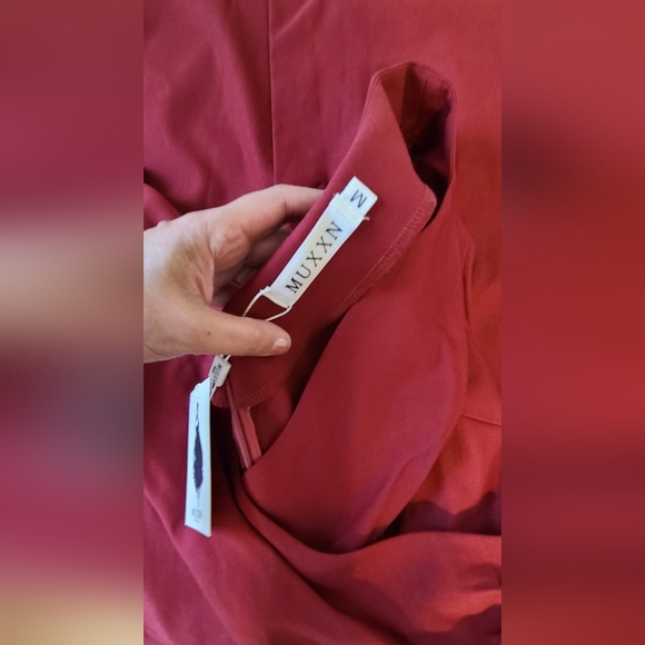 NWT! Retro Bodycon Maroon Dress Size M - Picture 5 of 5